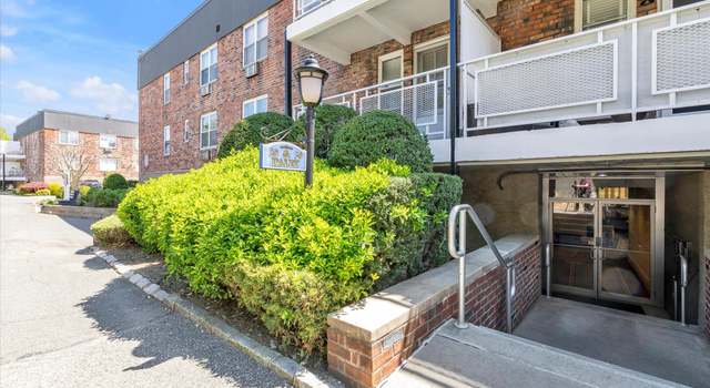 Photo of 30 Daley Pl #242, Lynbrook, NY 11563