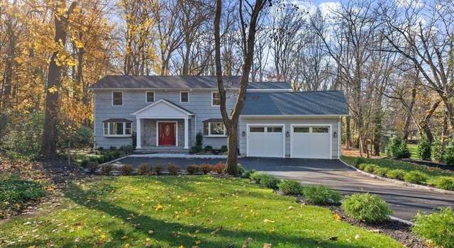 Photo of 40 Murel Ct, Roslyn Harbor, NY 11576