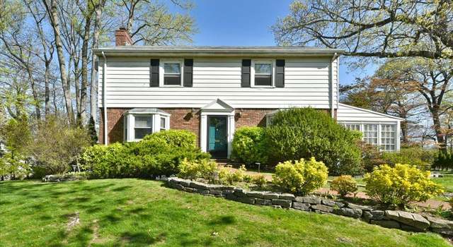 Photo of 149 Wooleys Ln, Great Neck, NY 11023