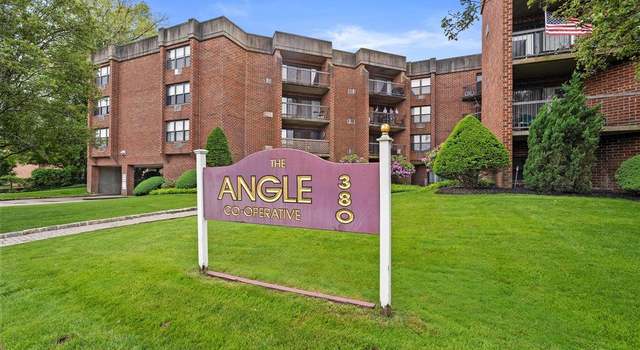 Photo of 380 Fulton St Unit E3, Farmingdale, NY 11735