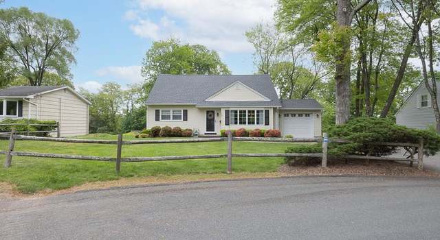 Photo of 164 N Lincoln St, Pearl River, NY 10965