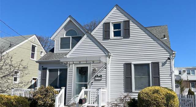 Photo of 10 Kamda Blvd, New Hyde Park, NY 11040