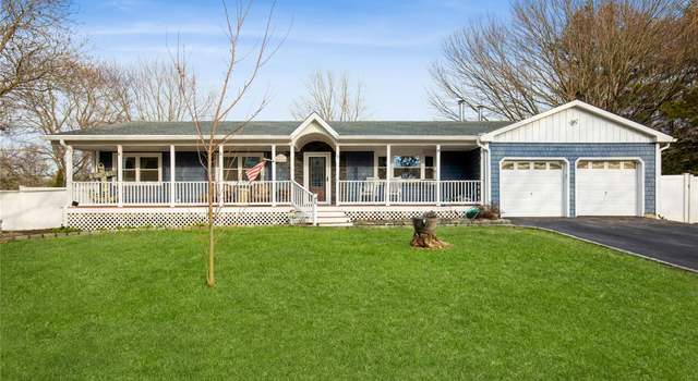Photo of 3 Leesburg Ct, Mount Sinai, NY 11766