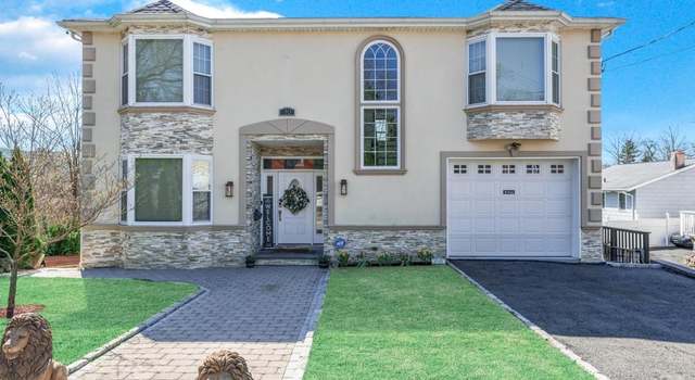 Photo of 10 Sudbury Pl, Yonkers, NY 10710