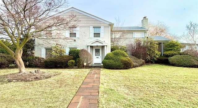 Photo of 94 Lawrence Ave, Lawrence, NY 11559