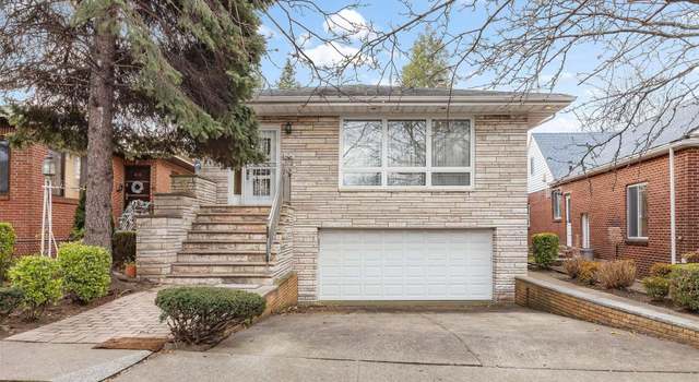 Photo of 65-08 Cromwell Cres, Rego Park, NY 11374