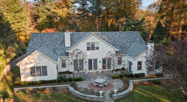 Photo of 26 Morgan Ln, Locust Valley, NY 11560