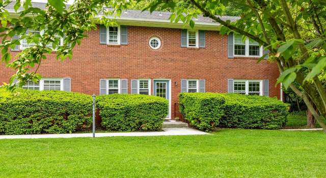 Photo of 33 Huguenot St #4, New Paltz, NY 12561