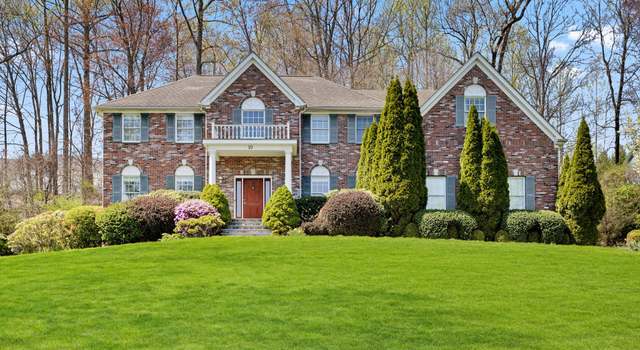 Photo of 10 Fieldstone Dr, Katonah, NY 10536