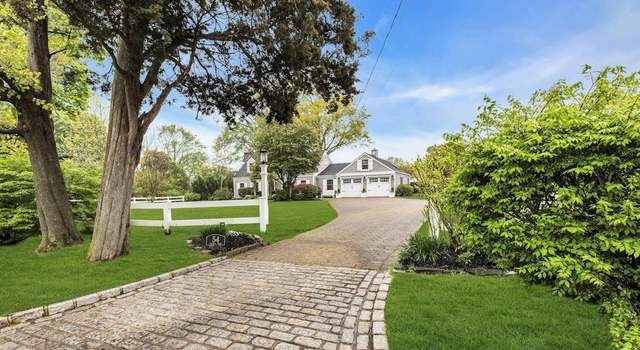 Photo of 54 Middle Rd, Blue Point, NY 11715