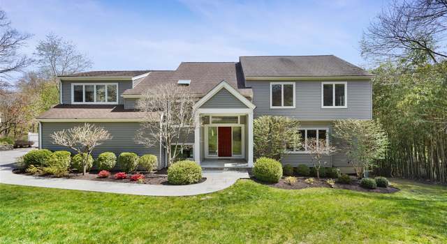 Photo of 117 Deerfield Ln N, Pleasantville, NY 10570