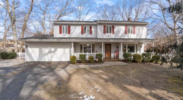 Photo of 15 Todd Ct, Port Jefferson Station, NY 11776