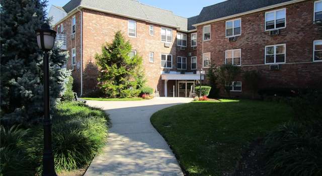 Photo of 2 Fowler Ave #212, Lynbrook, NY 11563