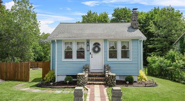 Photo of 34 Argyle St, Lake Peekskill, NY 10537