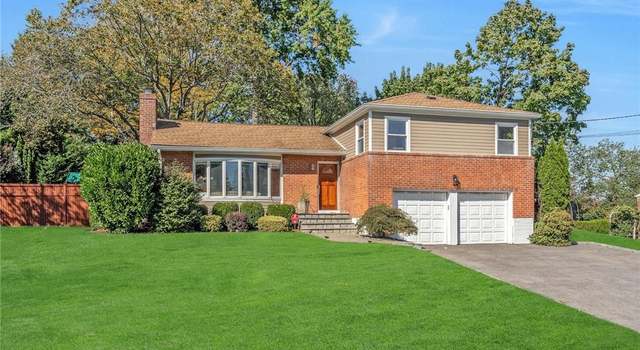 Photo of 30 Fieldmere St, New Rochelle, NY 10804