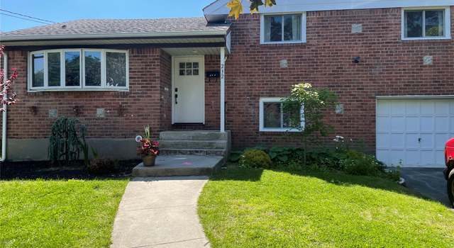 Photo of 232 Vincent Dr, East Meadow, NY 11554