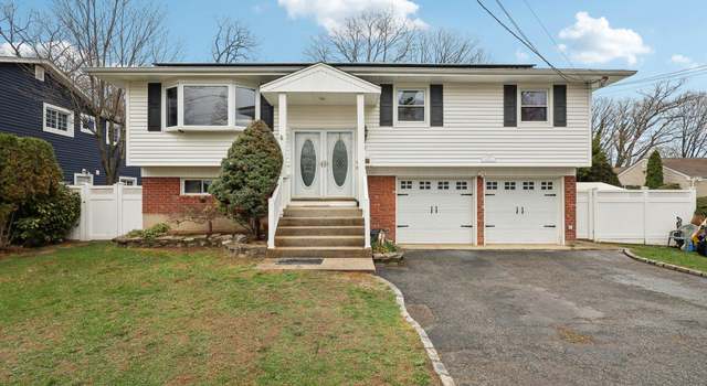 Photo of 4 Hawthorne St, Farmingdale, NY 11735