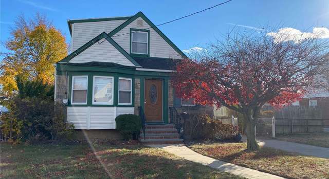Photo of 138 Brown Ave, Hempstead, NY 11550