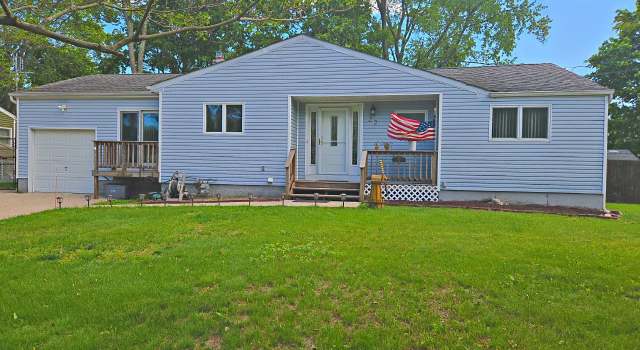 Photo of 22 E Sycamore St, Central Islip, NY 11722