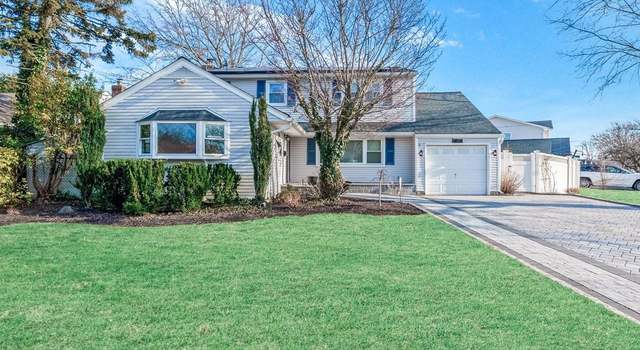 Photo of 1019 Olympia Rd, North Bellmore, NY 11710