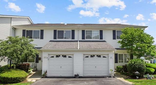 Photo of 605 Dove Ct, New Windsor, NY 12553