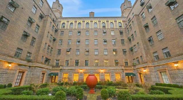 Photo of 160 Middle Neck Rd Unit 4c, Great Neck, NY 11021