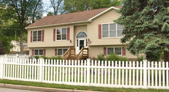 Photo of 15 Overlook Pl, Fort Montgomery, NY 10922