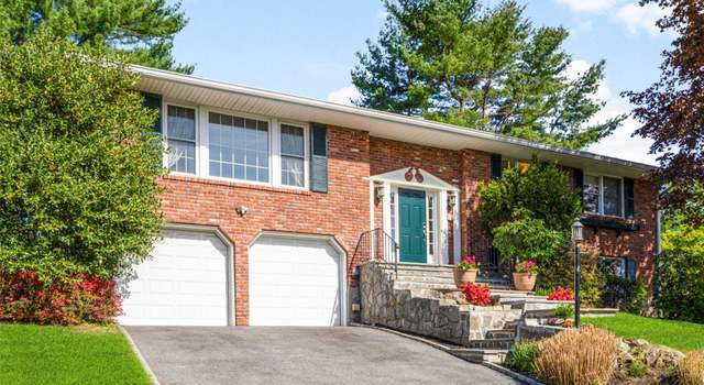Photo of 33 Sycamore Ln, Irvington, NY 10533