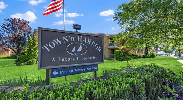 Property at 12 Florence Ave Unit 29A, Freeport, NY 11520, 2 beds, 2 baths