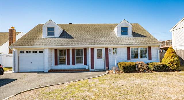 Photo of 34 Mead Ave, Hicksville, NY 11801