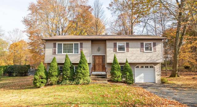 Photo of 16 Glenn Ln, New City, NY 10956