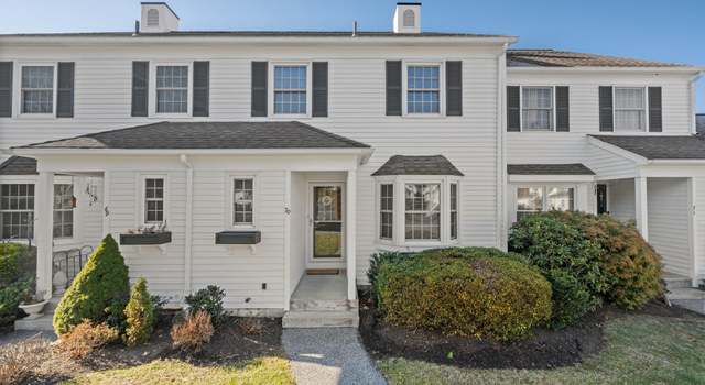 Photo of 70 Winterberry Cir, Cross River, NY 10518