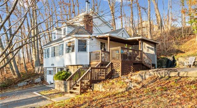 Photo of 32 Yorkshire Ct, Brewster, NY 10509