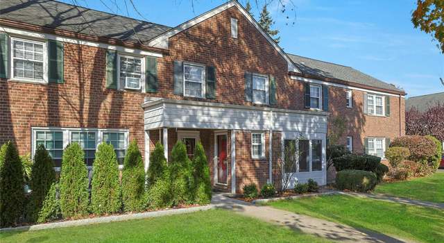 Photo of 16 Robins Cres #16, New Rochelle, NY 10801