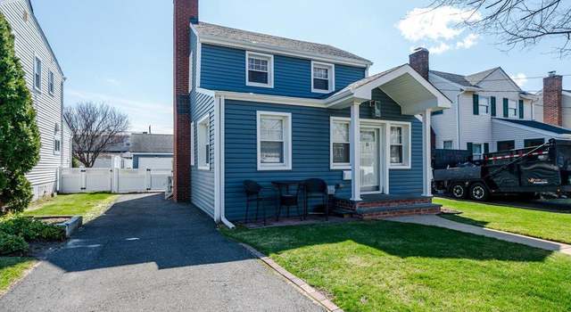 Photo of 33 Wellfleet Rd, East Rockaway, NY 11518