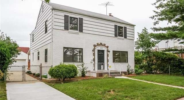 Photo of 212 Sussex Rd, Elmont, NY 11003