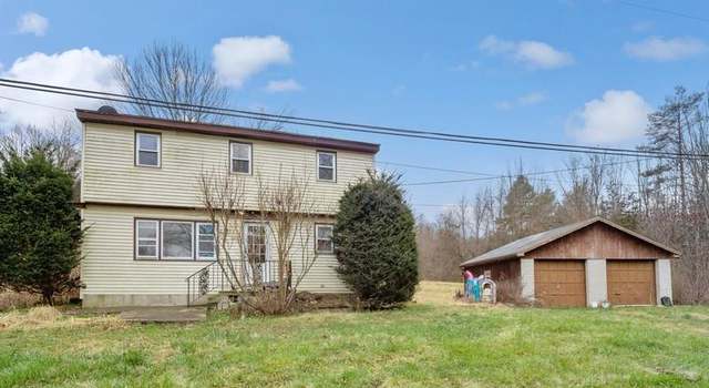 Photo of 5 Tucket Dr, Poughquag, NY 12570