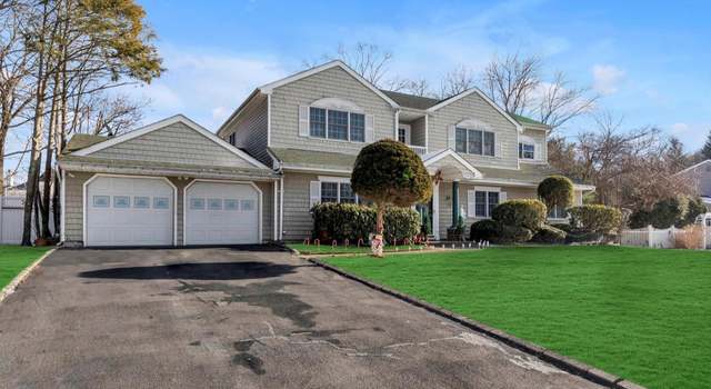 Photo of 7 Plaza Dr, Smithtown, NY 11787