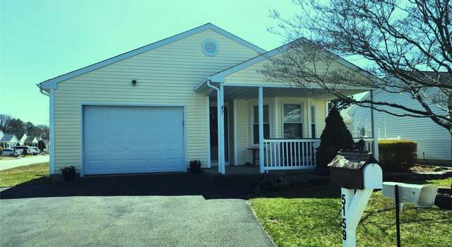 Photo of 5159 Village Cir E, Manorville, NY 11949