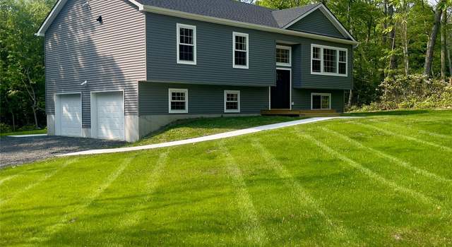 Photo of 57 Oregon Trl, Pine Bush, NY 12566