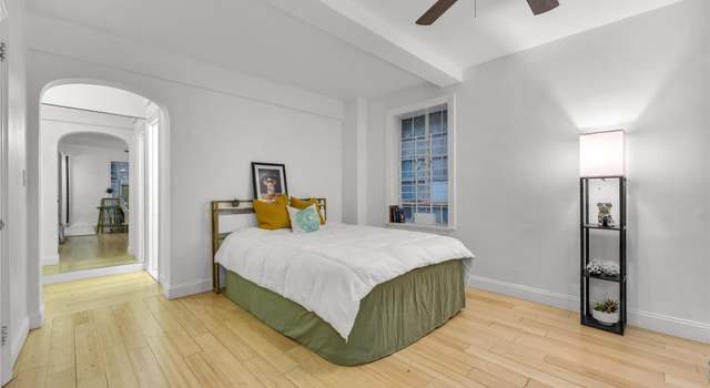 Photo of 140 E 40th St Unit 5H, New York (manhattan), NY 10016