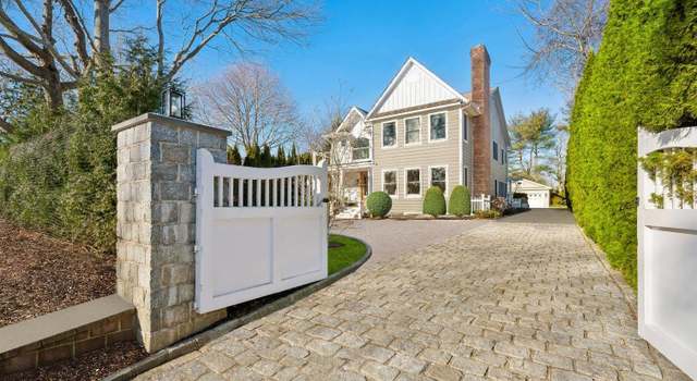 Photo of 575 Hampton Rd, Southampton, NY 11968