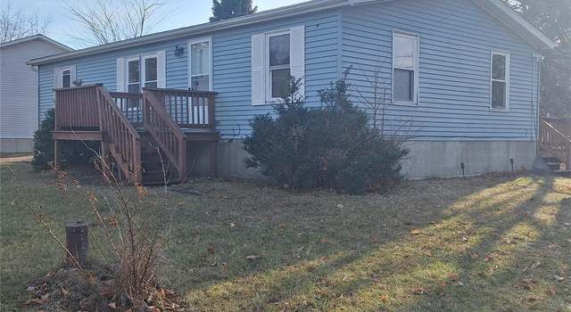 Photo of 42 Maple Ln, Hudson, NY 12534