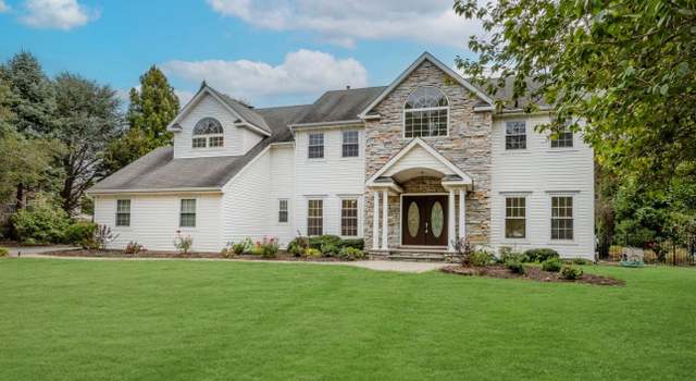 Photo of 29 Varsity Blvd, East Setauket, NY 11733