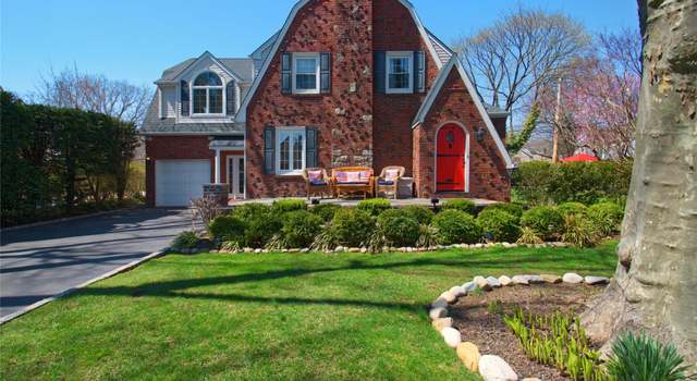Photo of 38 Jefferson St, Garden City, NY 11530