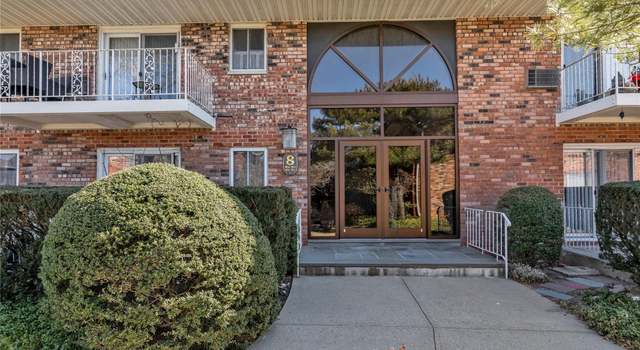 Photo of 1 Toms Point Ln Bldg 8, Apt16J, Port Washington, NY 11050