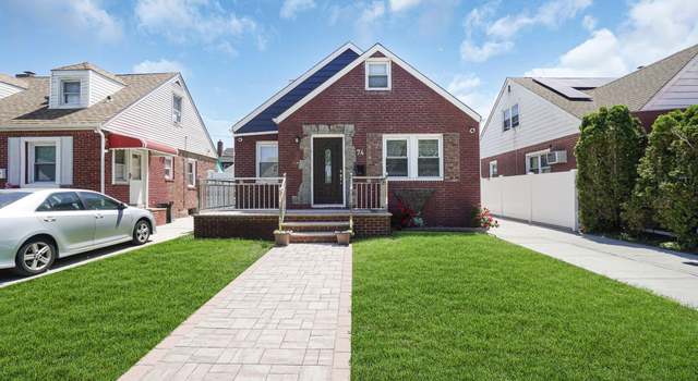 Photo of 74 Locustwood Blvd, Elmont, NY 11003