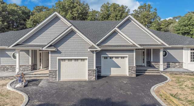 Photo of 12 Primrose Ln #10, Islandia, NY 11749