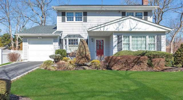Photo of 17 Longworth Ave, Dix Hills, NY 11746