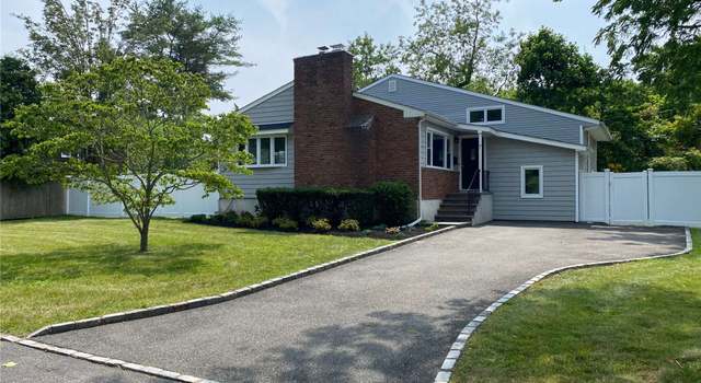 Photo of 7 Hadland Dr, Huntington, NY 11743